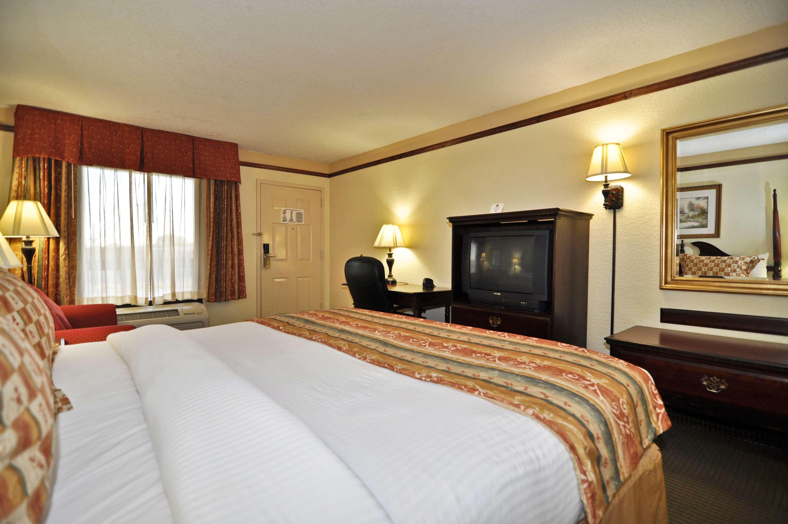 Best Western Colonial Inn Корділ Номер фото