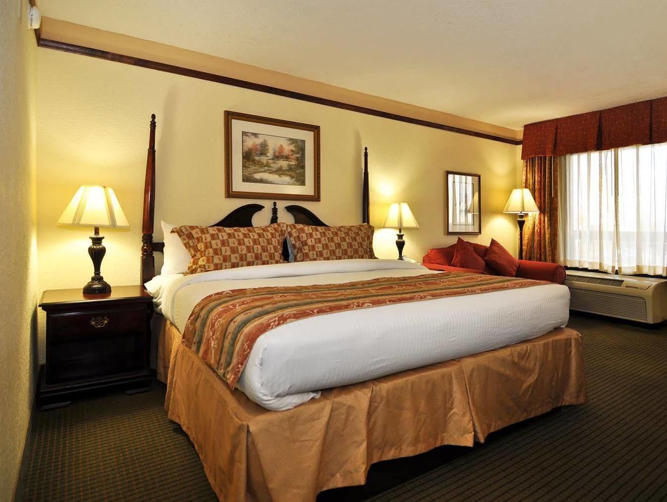 Best Western Colonial Inn Корділ Екстер'єр фото
